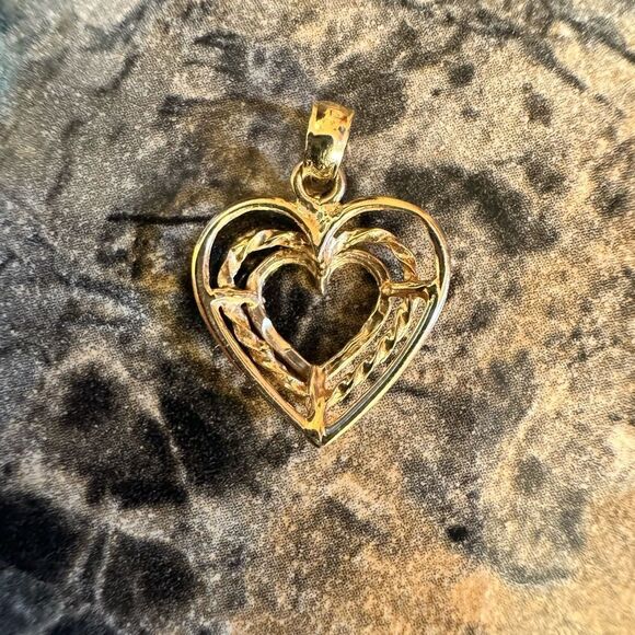 14K Yellow Gold Heart Pendant - Picture 2 of 4